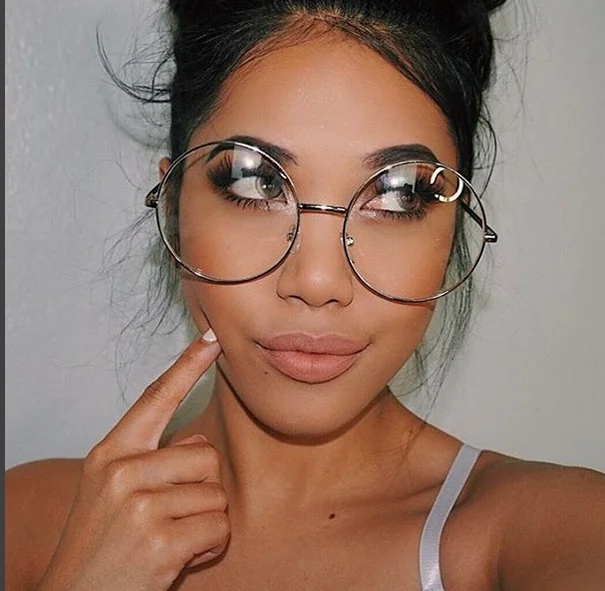 OVERSIZED Round Retro